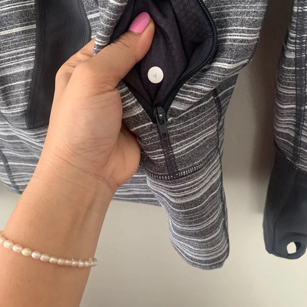 lululemon athletica excellent gray